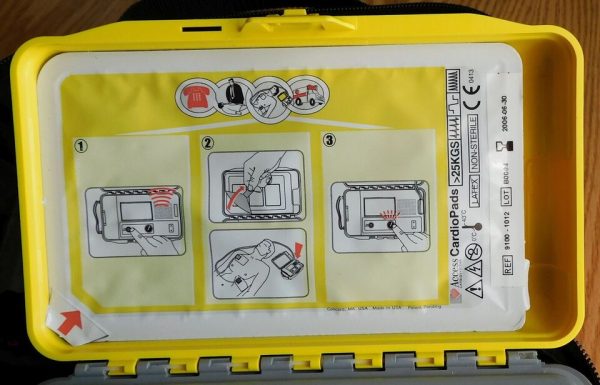 14C 11 Cardiosystems Aed Defibrillator With Case