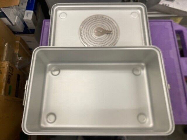 Case Medical SC06Q SteriTite Sealed Container w/ Lid 18.1" x 11" x 6" Mid-Sized