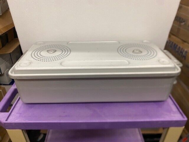 Case Medical SC06F SteriTite Full-Sized Sealed Container 23.5"x 11"x 6" W/ Tray
